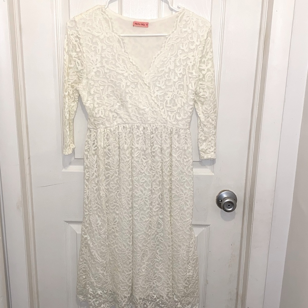 Hello Miz white lace maternity dress